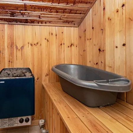 10 Person In B Rkop * Egeskov (Syddanmark)