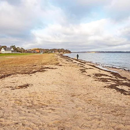 10 Person In B Rkop *