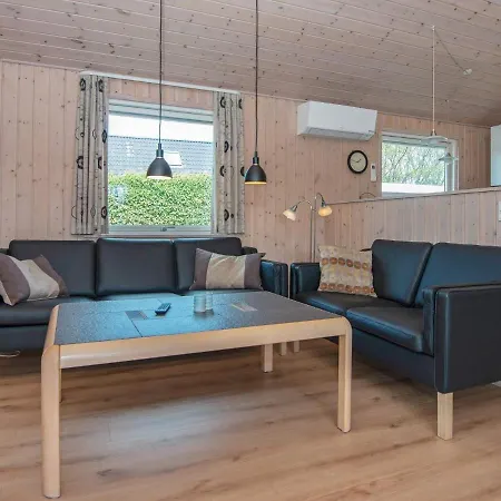 10 Person In B Rkop Egeskov (Syddanmark)